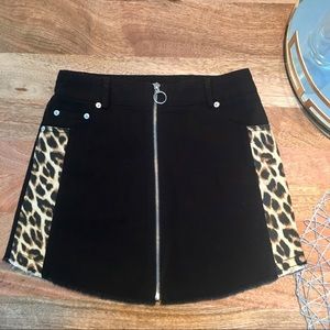 Cute Leopard Print Front Zip Mini Skirt Black